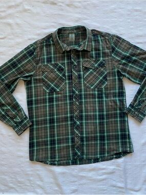 Woods Canada True North Strong Green Flannel Button Up Mens Shirt Size L Camping